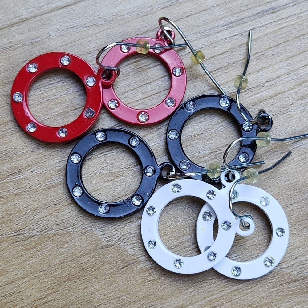 💜Red, White, & Black Rhinestone Dangling Set of 3 Earrings